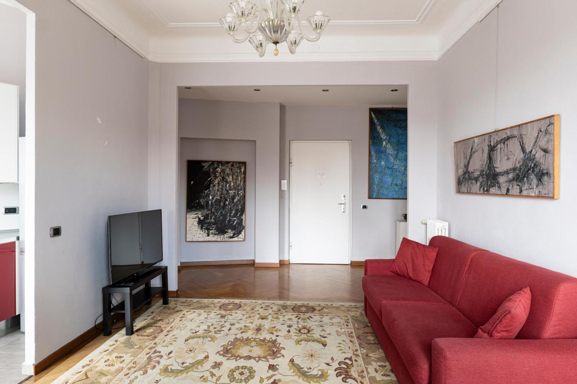 Bright House Center On Subway Lines 1,2 &3 Apartment *